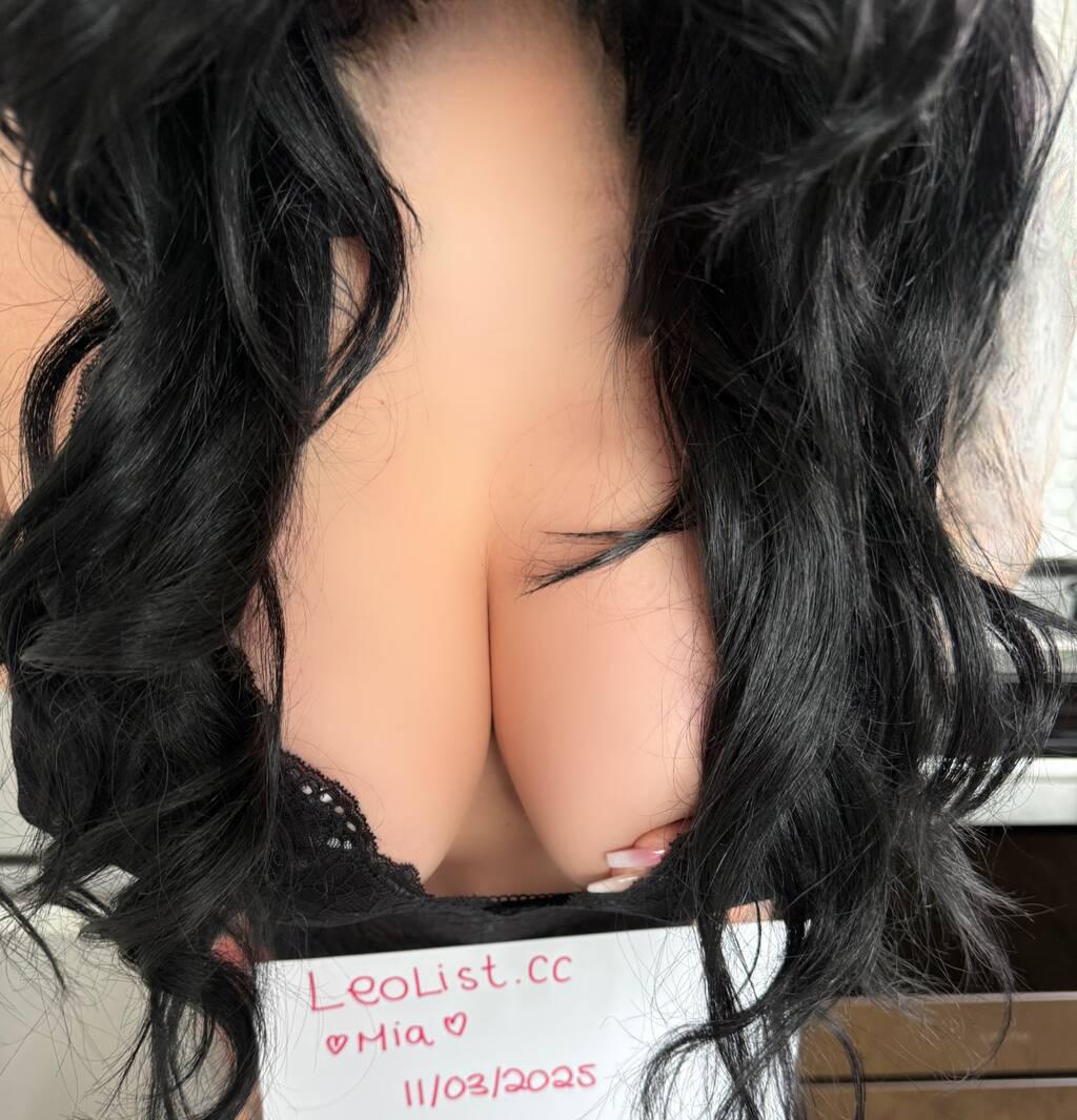 
                        Mia ARGENT COMPTANT
                     is Female Escorts. | Sherbrooke | Quebec | Canada | scarletamour.com 
