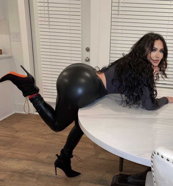  is Female Escorts. | Fort Lauderdale | Florida | United States | scarletamour.com 