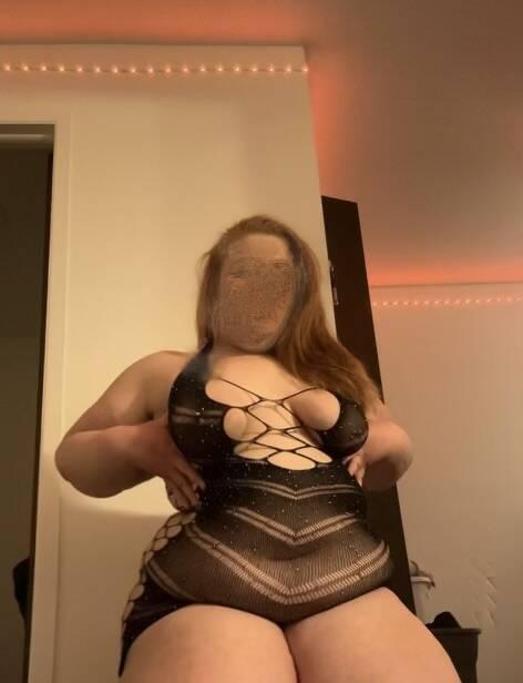
                        Peaches
                     is Female Escorts. | Vancouver | British Columbia | Canada | scarletamour.com 
