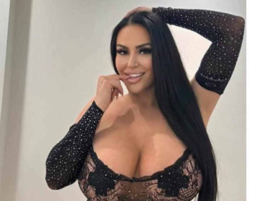  is Female Escorts. | London | United Kingdom | United Kingdom | scarletamour.com 