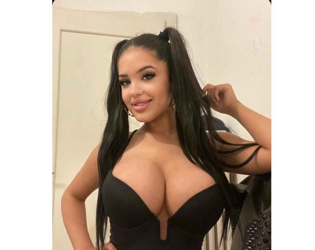  is Female Escorts. | Glasgow | United Kingdom | United Kingdom | scarletamour.com 