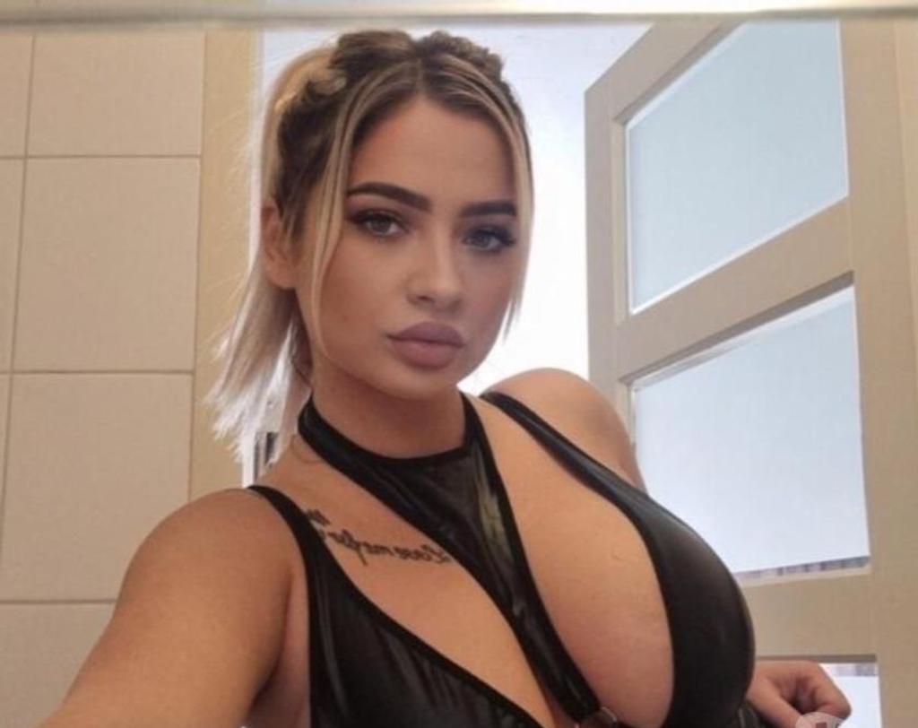  is Female Escorts. | Wales | United Kingdom | United Kingdom | scarletamour.com 