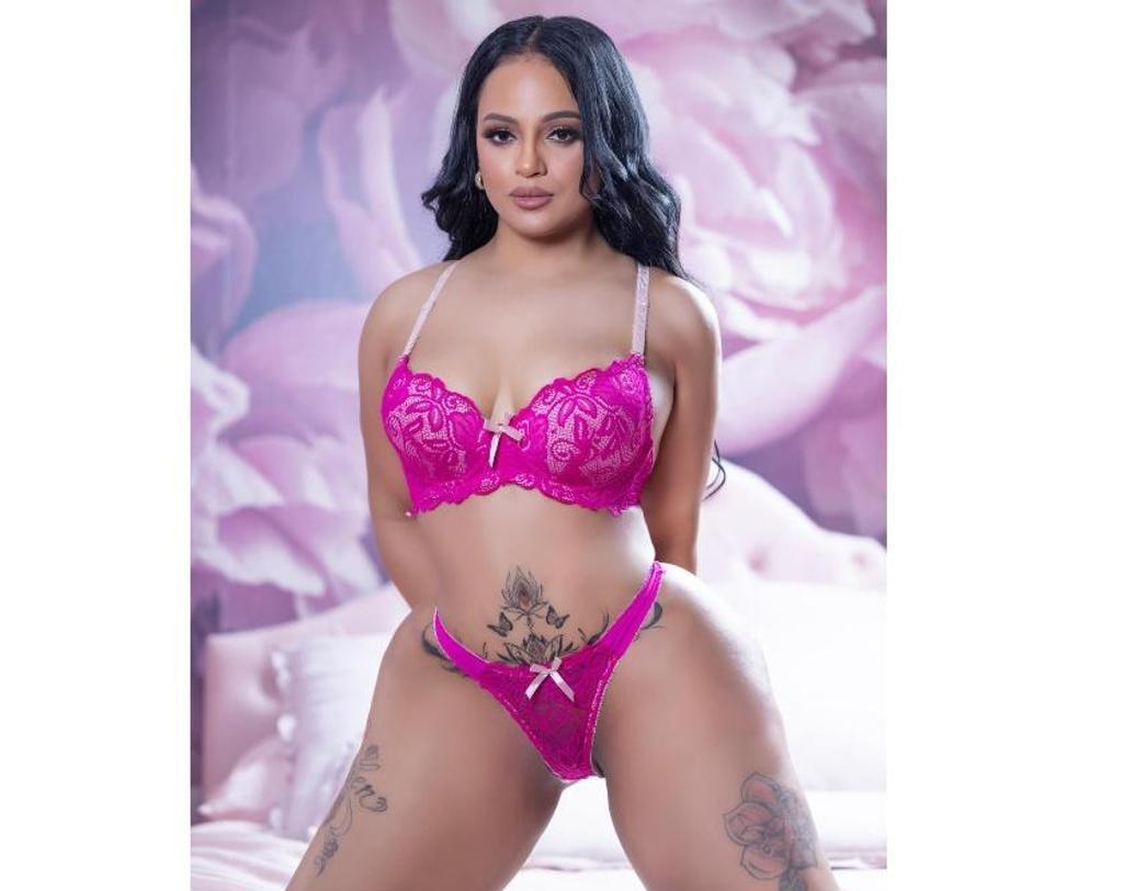  is Female Escorts. | Bath | United Kingdom | United Kingdom | scarletamour.com 