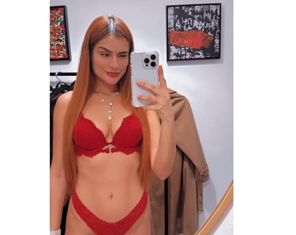  is Female Escorts. | Essex | United Kingdom | United Kingdom | scarletamour.com 