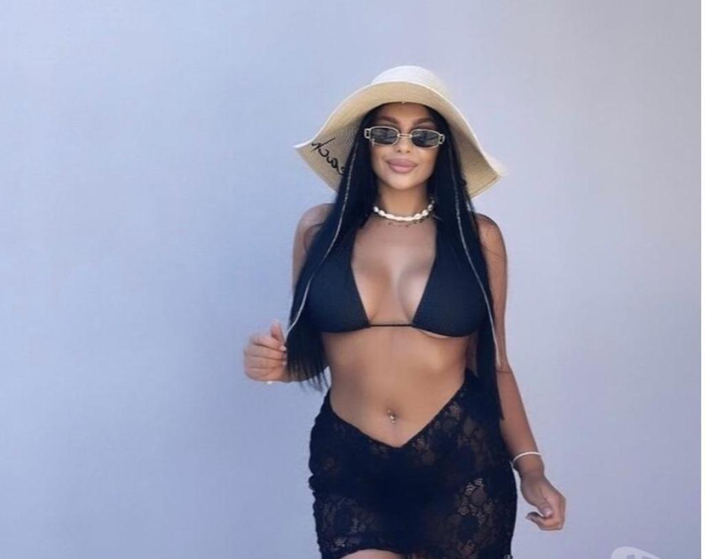  is Female Escorts. | Essex | United Kingdom | United Kingdom | scarletamour.com 