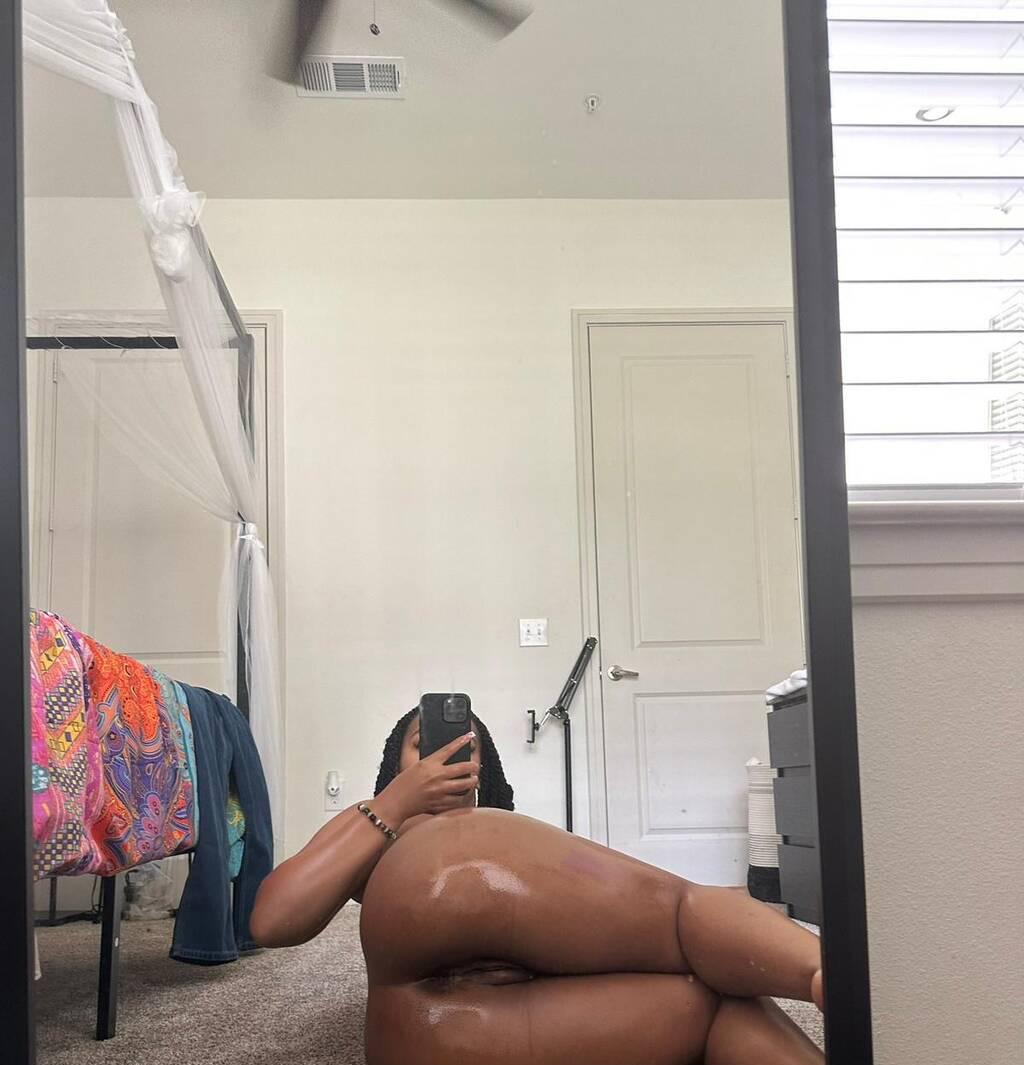 
                        Aisa
                     is Female Escorts. | Guelph | Ontario | Canada | scarletamour.com 