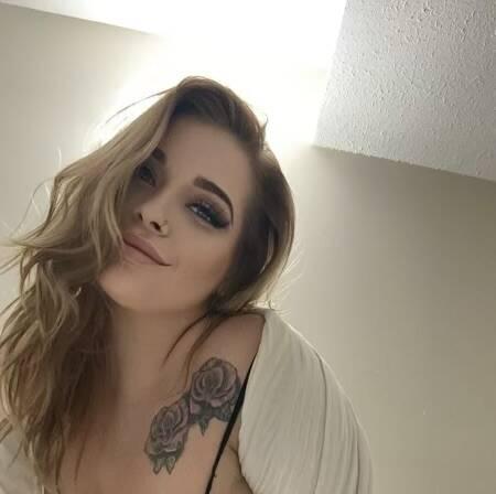 
                        Ashley
                     is Female Escorts. | Saskatoon | Saskatchewan | Canada | scarletamour.com 