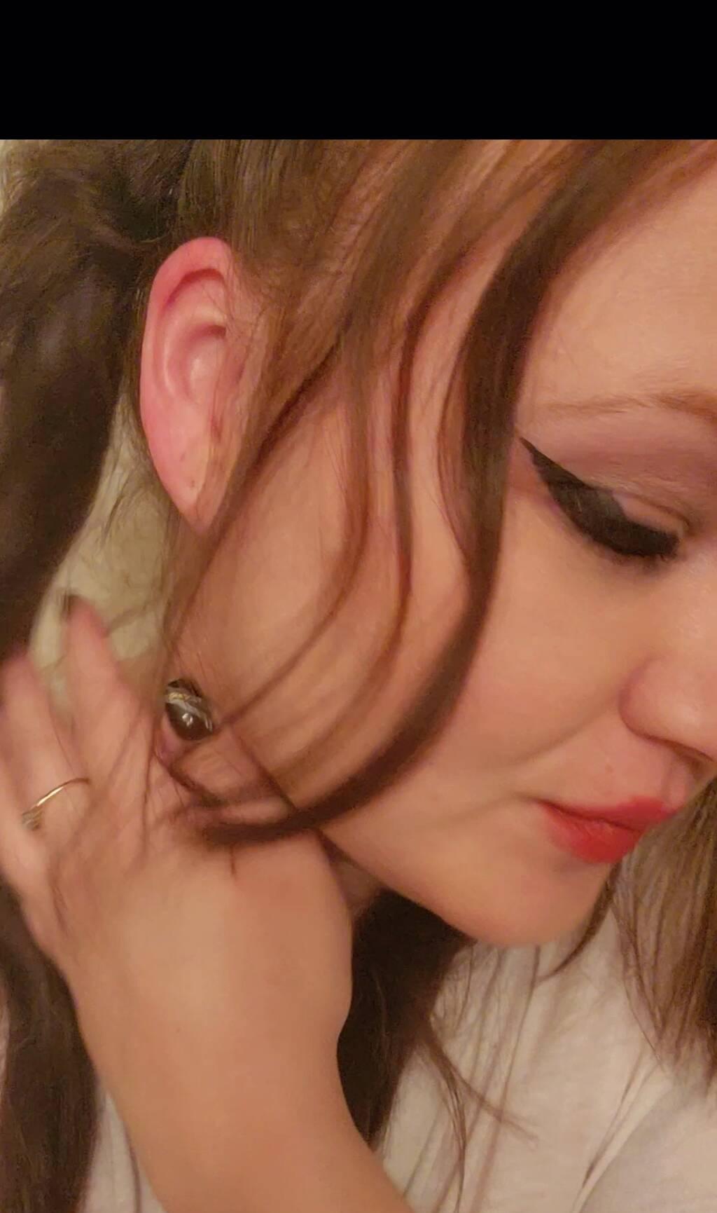 
                        Lola
                     is Female Escorts. | St. Albert | Alberta | Canada | scarletamour.com 