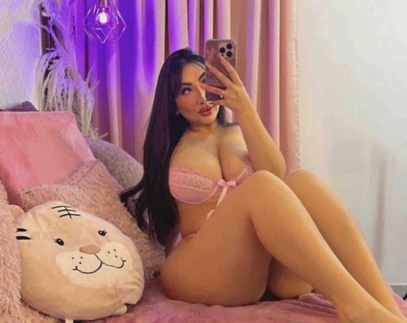 is Female Escorts. | East Anglia | United Kingdom | United Kingdom | scarletamour.com 