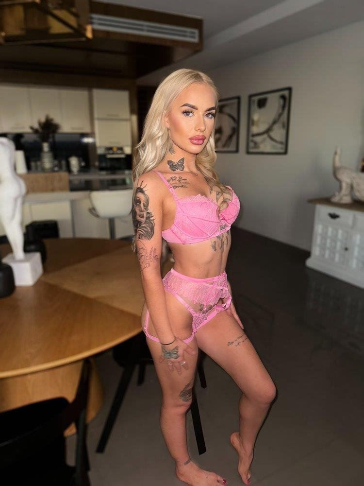 Cleo Cartier is Female Escorts. | Perth | Australia | Australia | scarletamour.com 