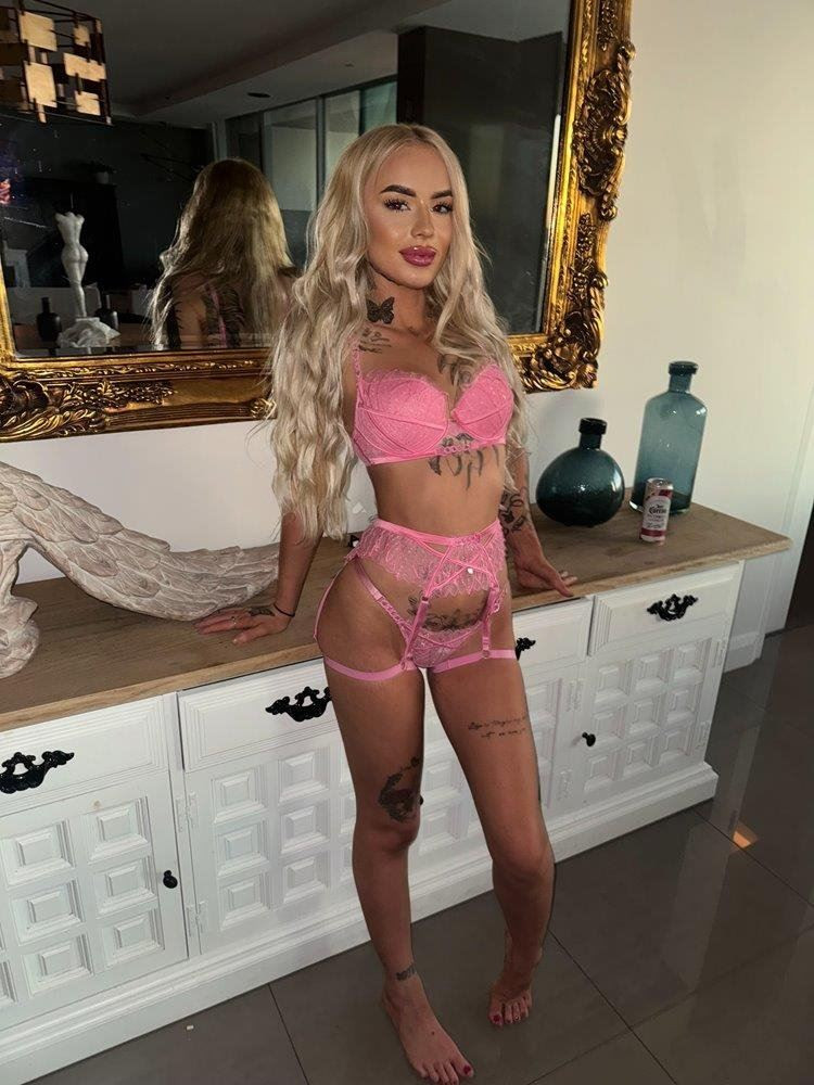 Cleo Cartier is Female Escorts. | Perth | Australia | Australia | scarletamour.com 