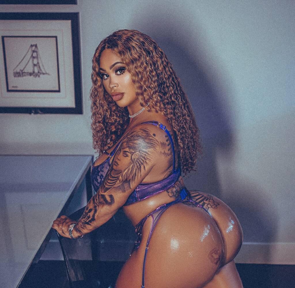 
                        Stacey
                     is Female Escorts. | Abbotsford | British Columbia | Canada | scarletamour.com 
