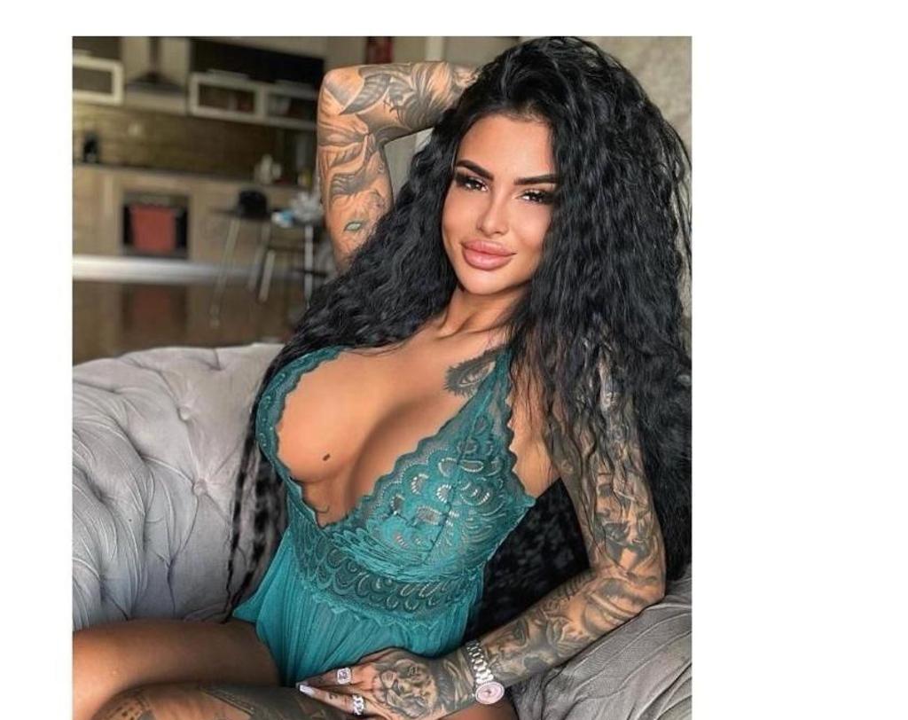  is Female Escorts. | London | United Kingdom | United Kingdom | scarletamour.com 