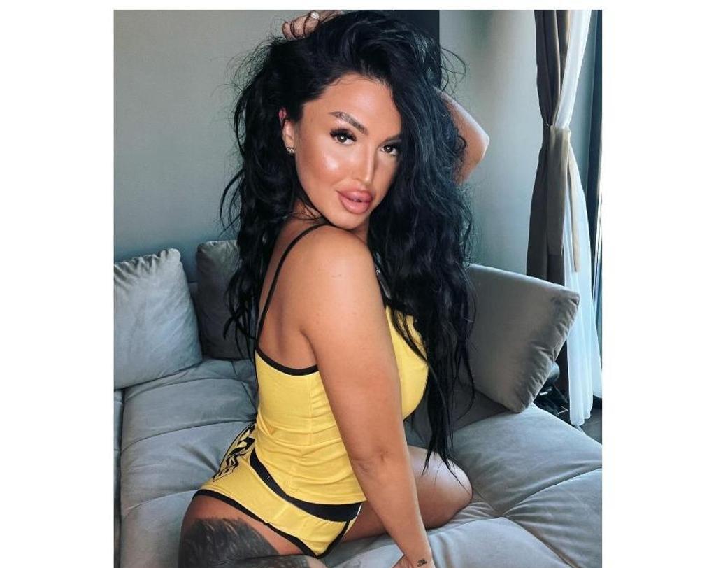  is Female Escorts. | Cambridge | United Kingdom | United Kingdom | scarletamour.com 