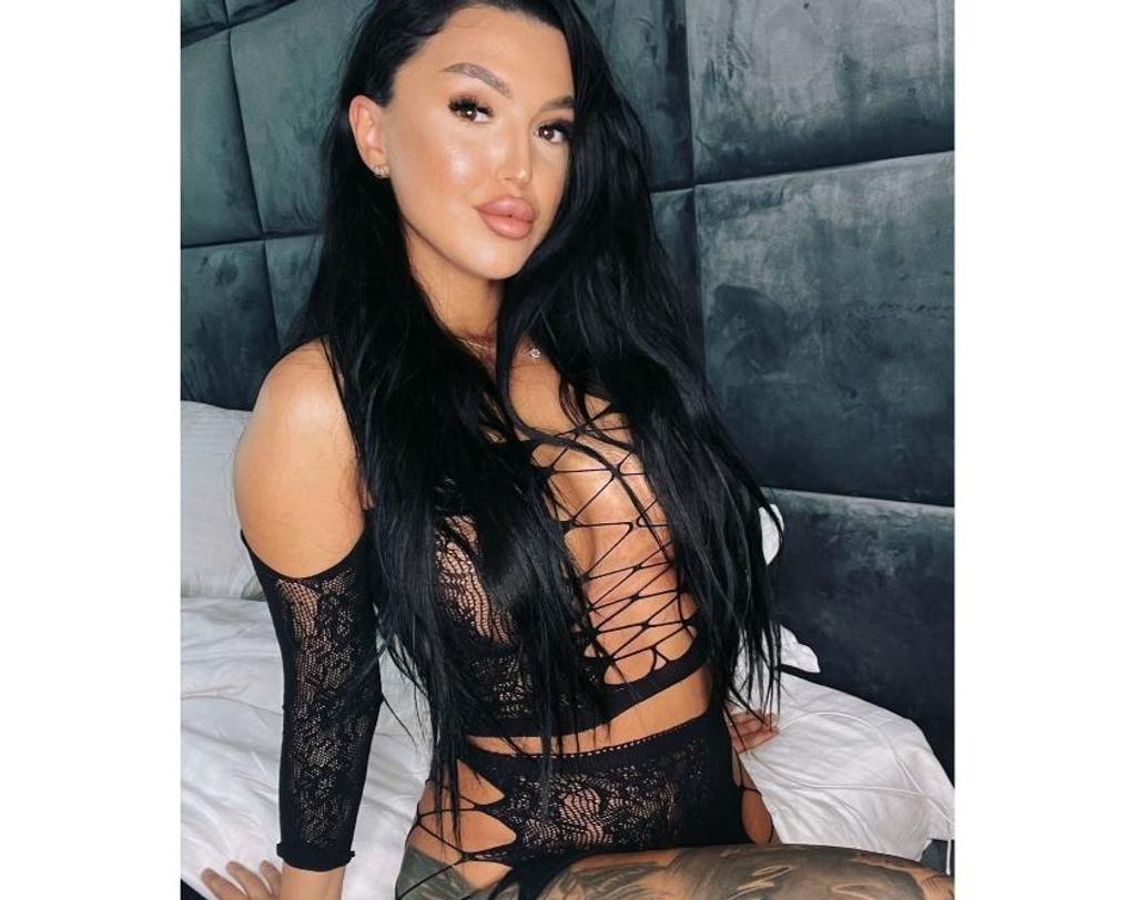  is Female Escorts. | Cambridge | United Kingdom | United Kingdom | scarletamour.com 