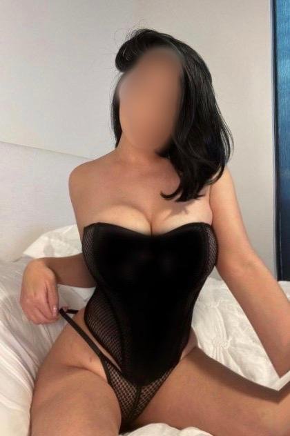  is Female Escorts. | Charleston | South Carolina | United States | scarletamour.com 