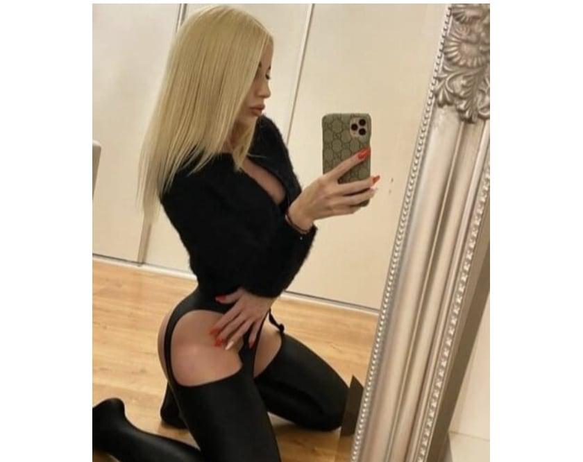  is Female Escorts. | Manchester | United Kingdom | United Kingdom | scarletamour.com 