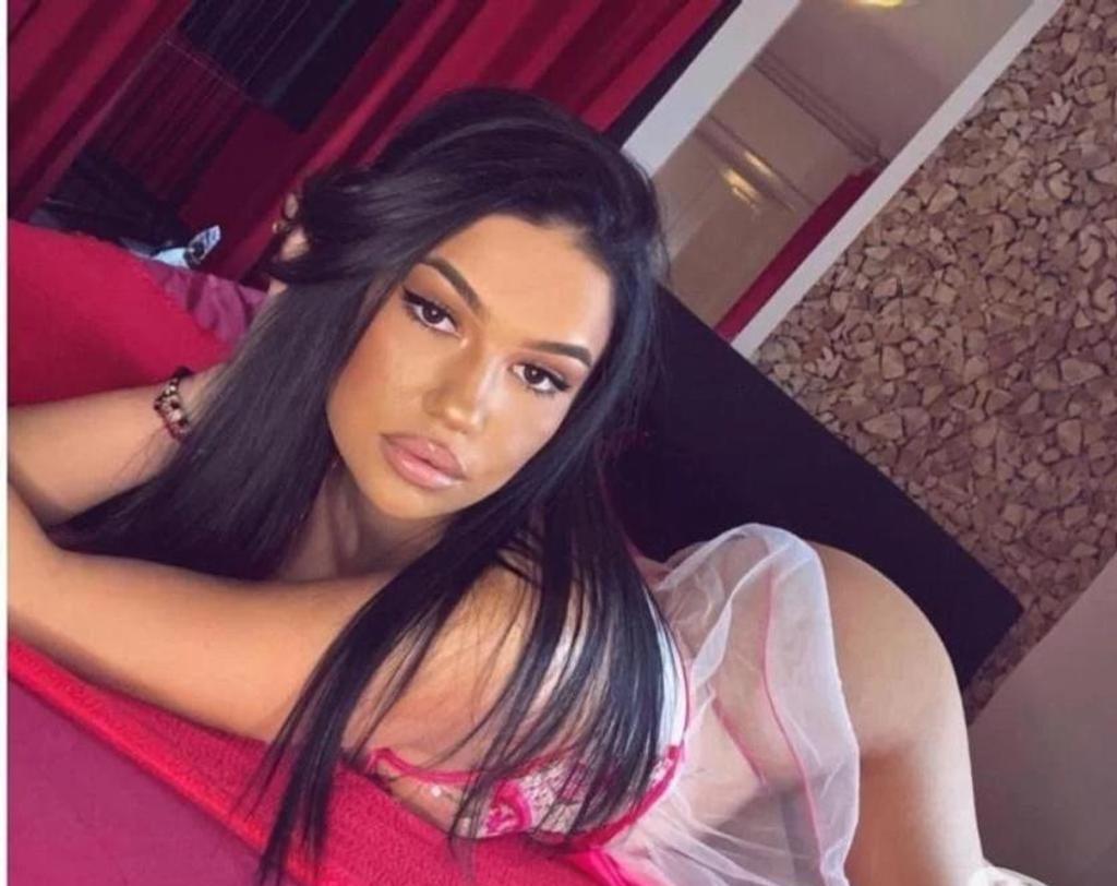  is Female Escorts. | East Midlands | United Kingdom | United Kingdom | scarletamour.com 