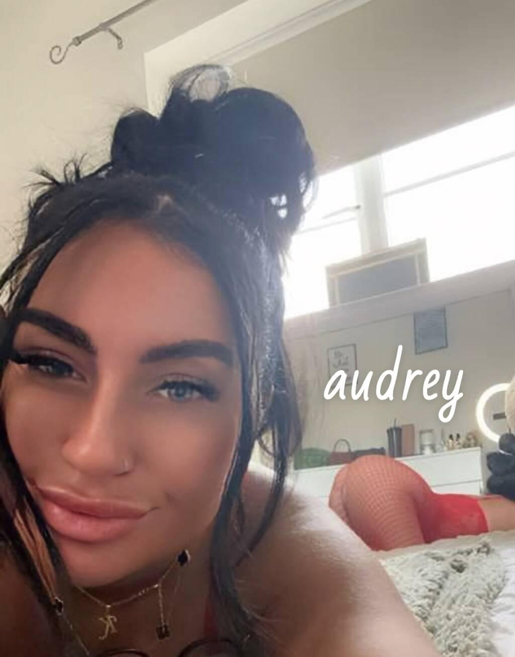 
                        audrey
                     is Female Escorts. | Montreal | Quebec | Canada | scarletamour.com 