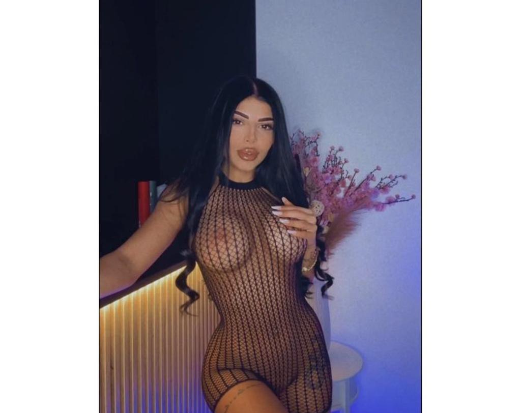  is Female Escorts. | Aberdeen | United Kingdom | United Kingdom | scarletamour.com 