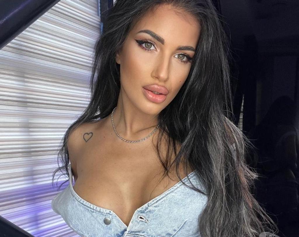  is Female Escorts. | Bath | United Kingdom | United Kingdom | scarletamour.com 