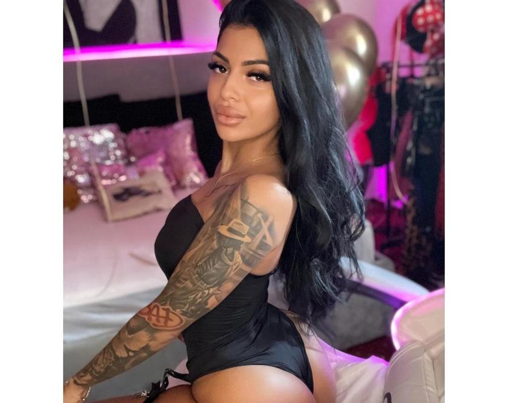  is Female Escorts. | Bath | United Kingdom | United Kingdom | scarletamour.com 