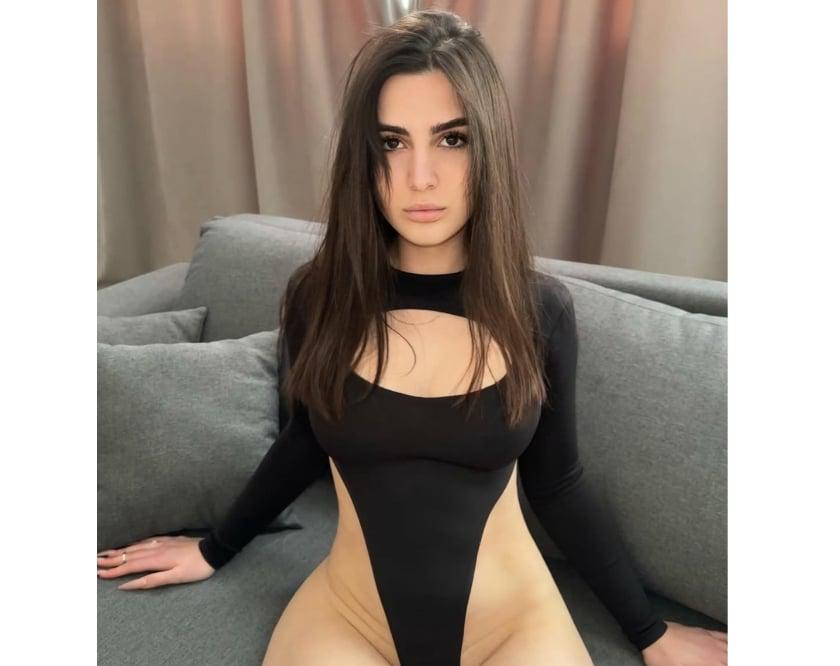  is Female Escorts. | East Midlands | United Kingdom | United Kingdom | scarletamour.com 