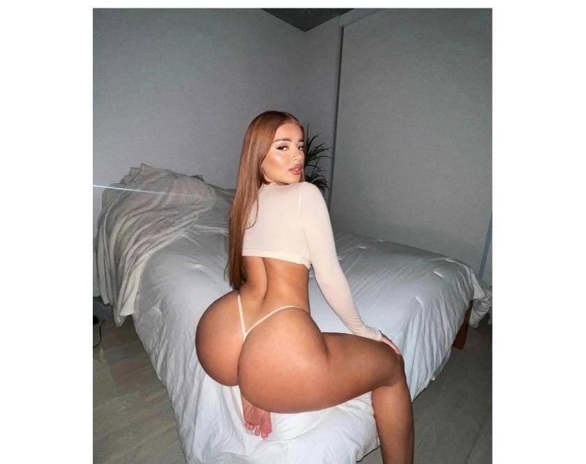  is Female Escorts. | East Midlands | United Kingdom | United Kingdom | scarletamour.com 