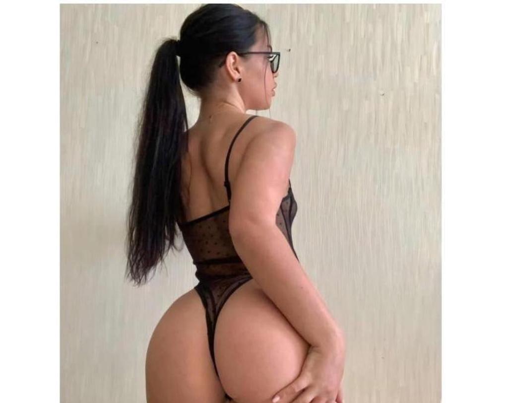  is Female Escorts. | Essex | United Kingdom | United Kingdom | scarletamour.com 
