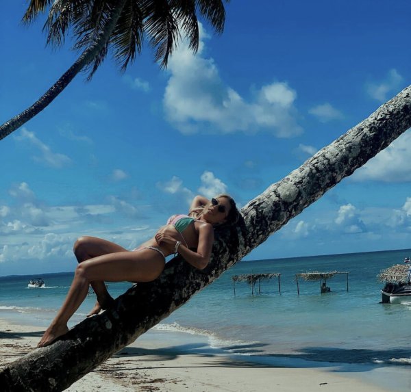  is Female Escorts. | Fort Lauderdale | Florida | United States | scarletamour.com 