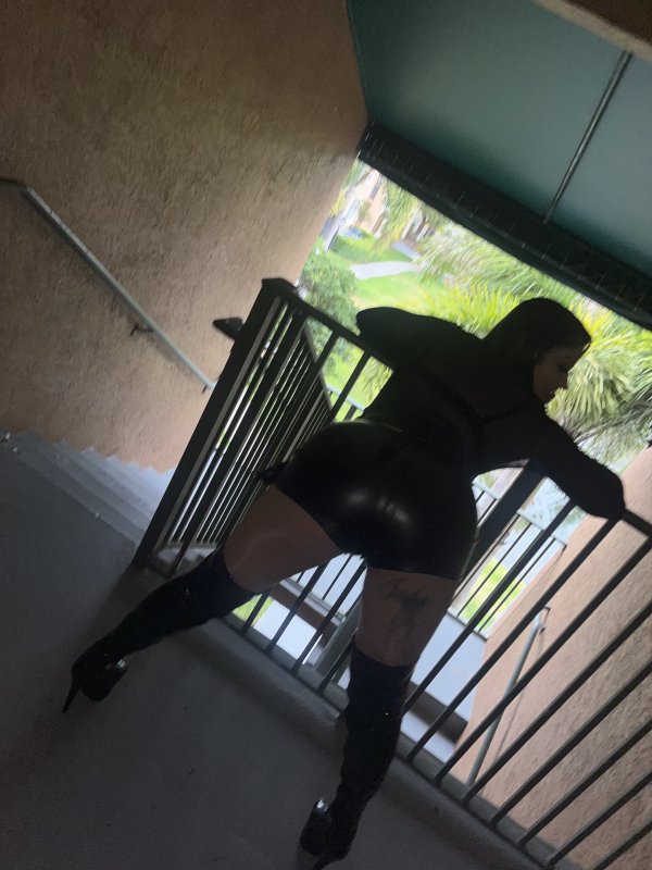  is Female Escorts. | Miami | Florida | United States | scarletamour.com 