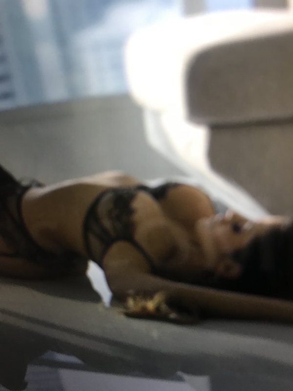  is Female Escorts. | West Palm Beach | Florida | United States | scarletamour.com 