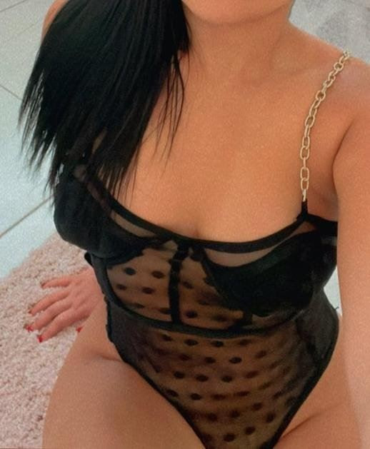 hot babe is Female Escorts. | Cairns | Australia | Australia | scarletamour.com 
