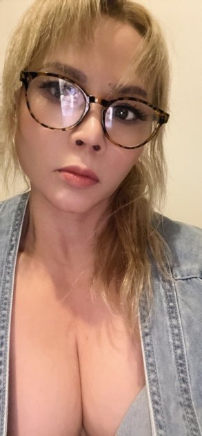  is Female Escorts. | Omaha | Nebraska | United States | scarletamour.com 