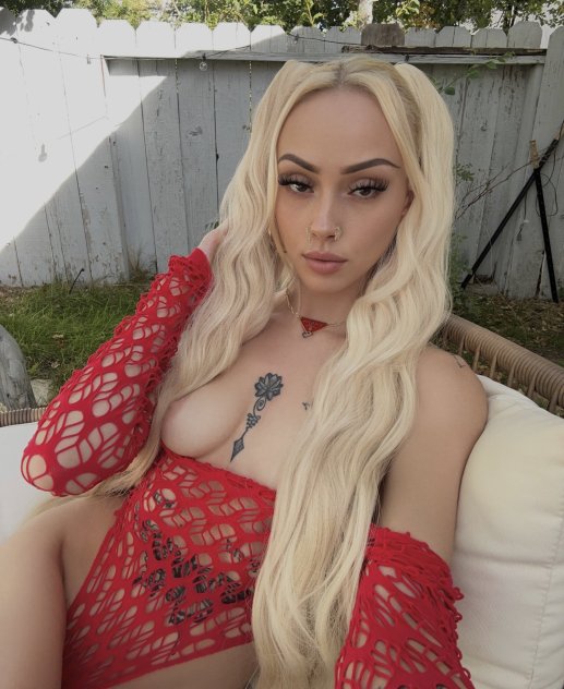  is Female Escorts. | Phoenix | Arizona | United States | scarletamour.com 