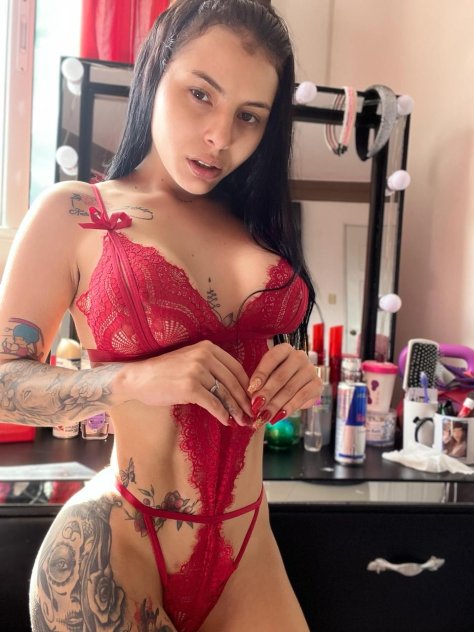  is Female Escorts. | Hilton Head | South Carolina | United States | scarletamour.com 