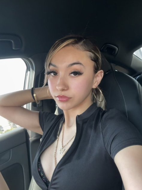  is Female Escorts. | Chicago Falls | Illinois | United States | scarletamour.com 