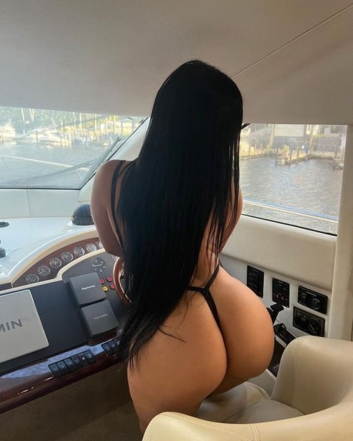  is Female Escorts. | Miami | Florida | United States | scarletamour.com 