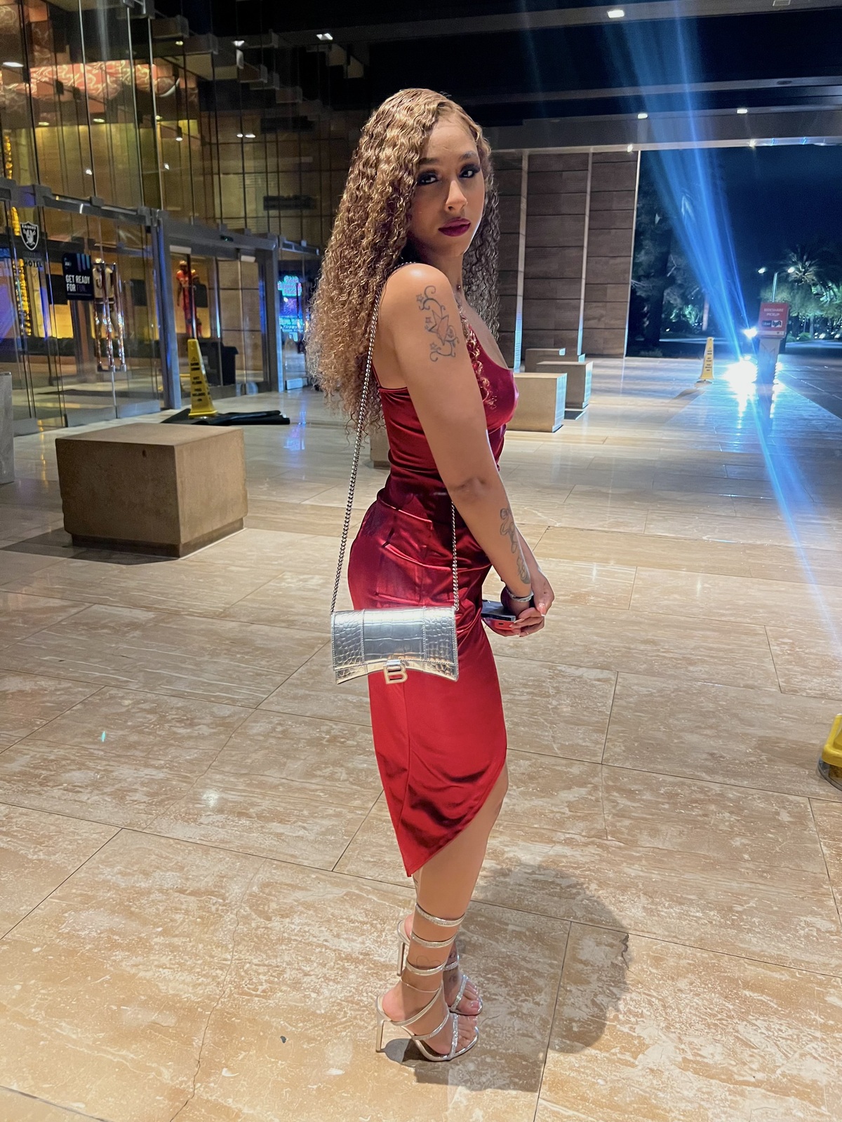  is Female Escorts. | Kansas City | Missouri | United States | scarletamour.com 