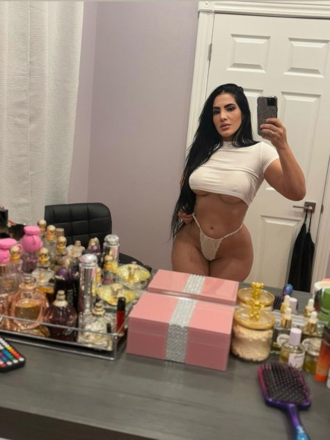 is Female Escorts. | Kansas City | Missouri | United States | scarletamour.com 