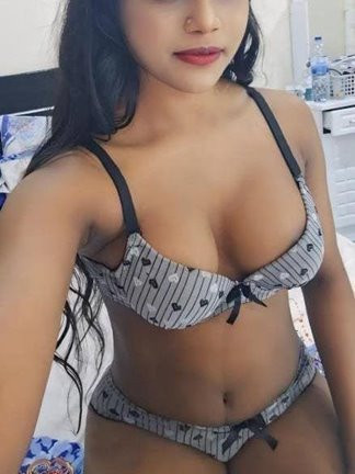 housewife is Female Escorts. | Townsville | Australia | Australia | scarletamour.com 