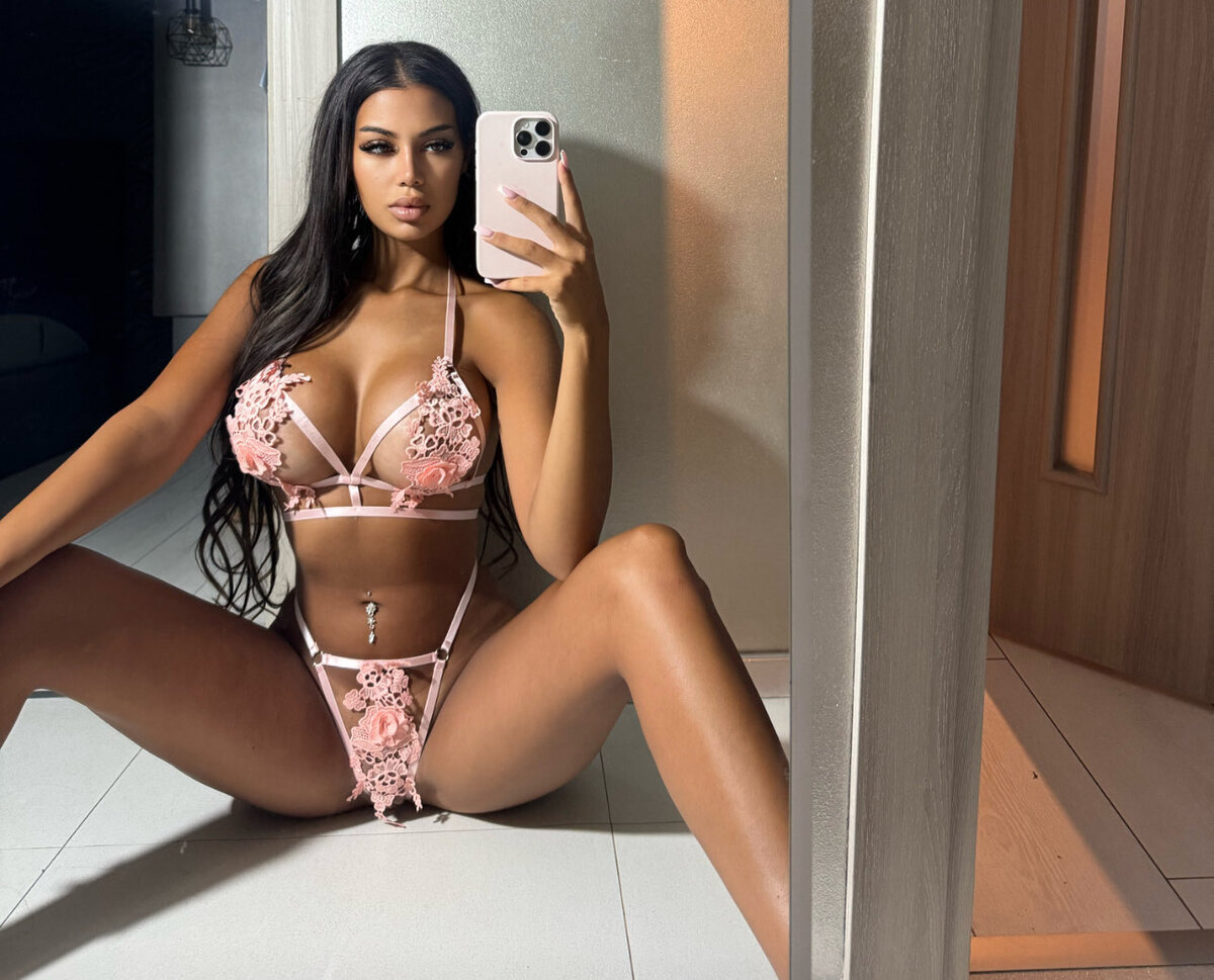  is Female Escorts. | Queens | New York | United States | scarletamour.com 