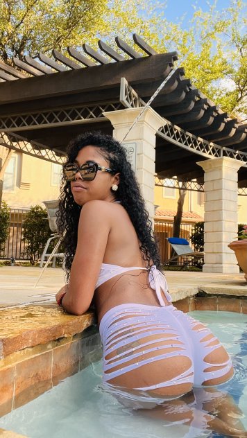  is Female Escorts. | Pensacola | Florida | United States | scarletamour.com 