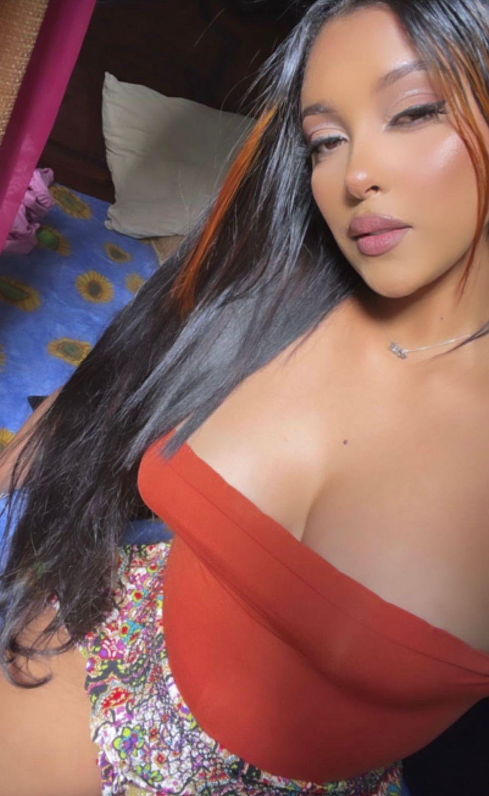  is Female Escorts. | Queens | New York | United States | scarletamour.com 