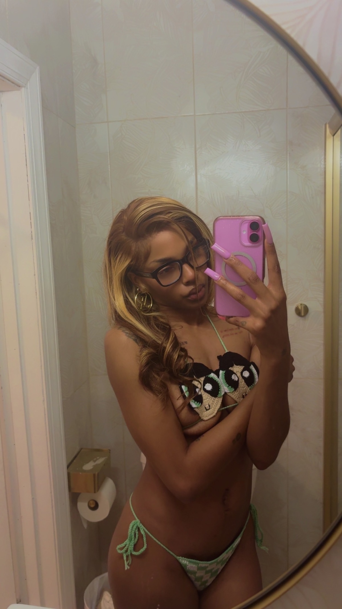  is Female Escorts. | Charlotte | North Carolina | United States | scarletamour.com 