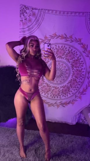  is Female Escorts. | St. Louis | Missouri | United States | scarletamour.com 