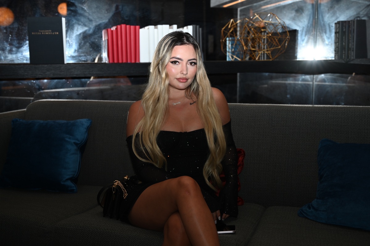  is Female Escorts. | Tampa | Florida | United States | scarletamour.com 
