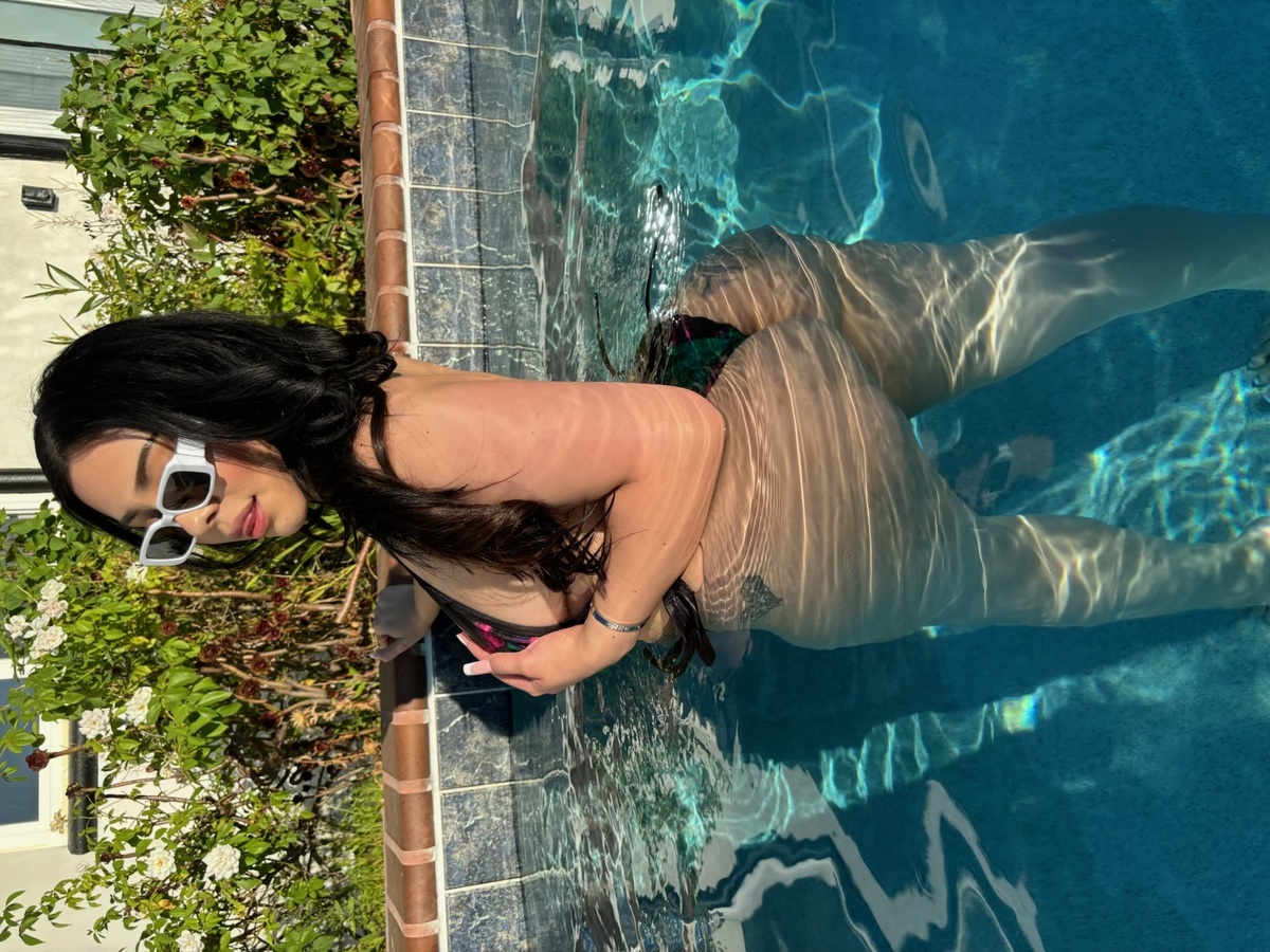  is Female Escorts. | Bakersfield | California | United States | scarletamour.com 