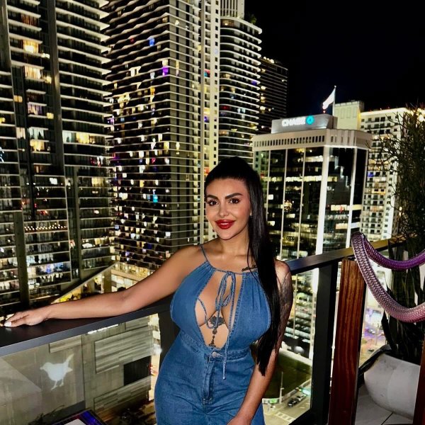  is Female Escorts. | San Francisco | California | United States | scarletamour.com 
