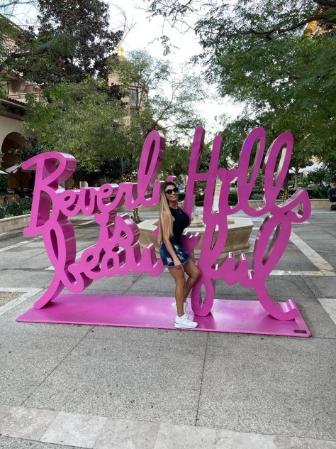  is Female Escorts. | West Palm Beach | Florida | United States | scarletamour.com 
